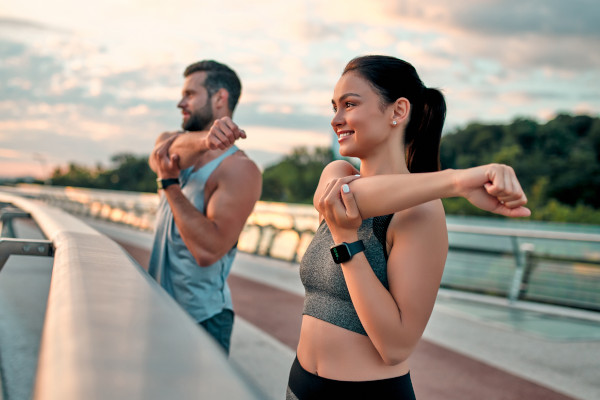 Aufwärmen vor dem Joggen