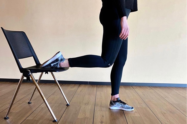 Dehnen der Beinvorderseite