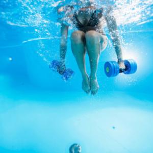 Schwimmen als gesundes Ganzkörpertraining Thumbnail