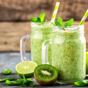 Frühlingsrezept − Smoothie in Grün Thumbnail